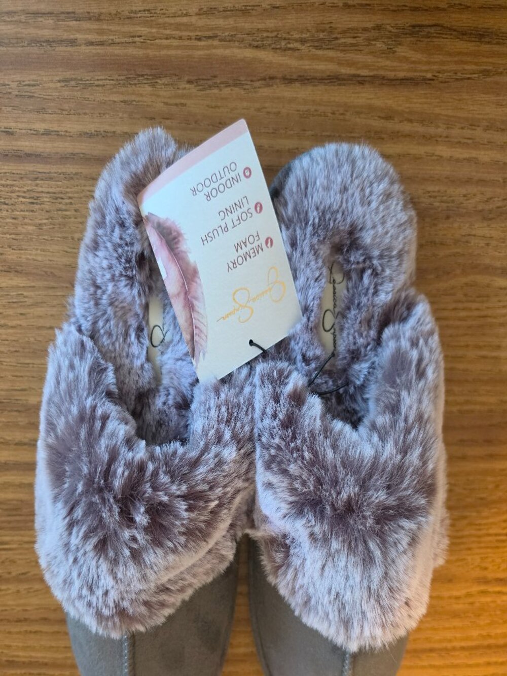 Jessica Simpson NWT Faux Fur Slippers